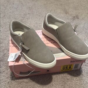 Kensie Women's Tan Slip-On Sneakers